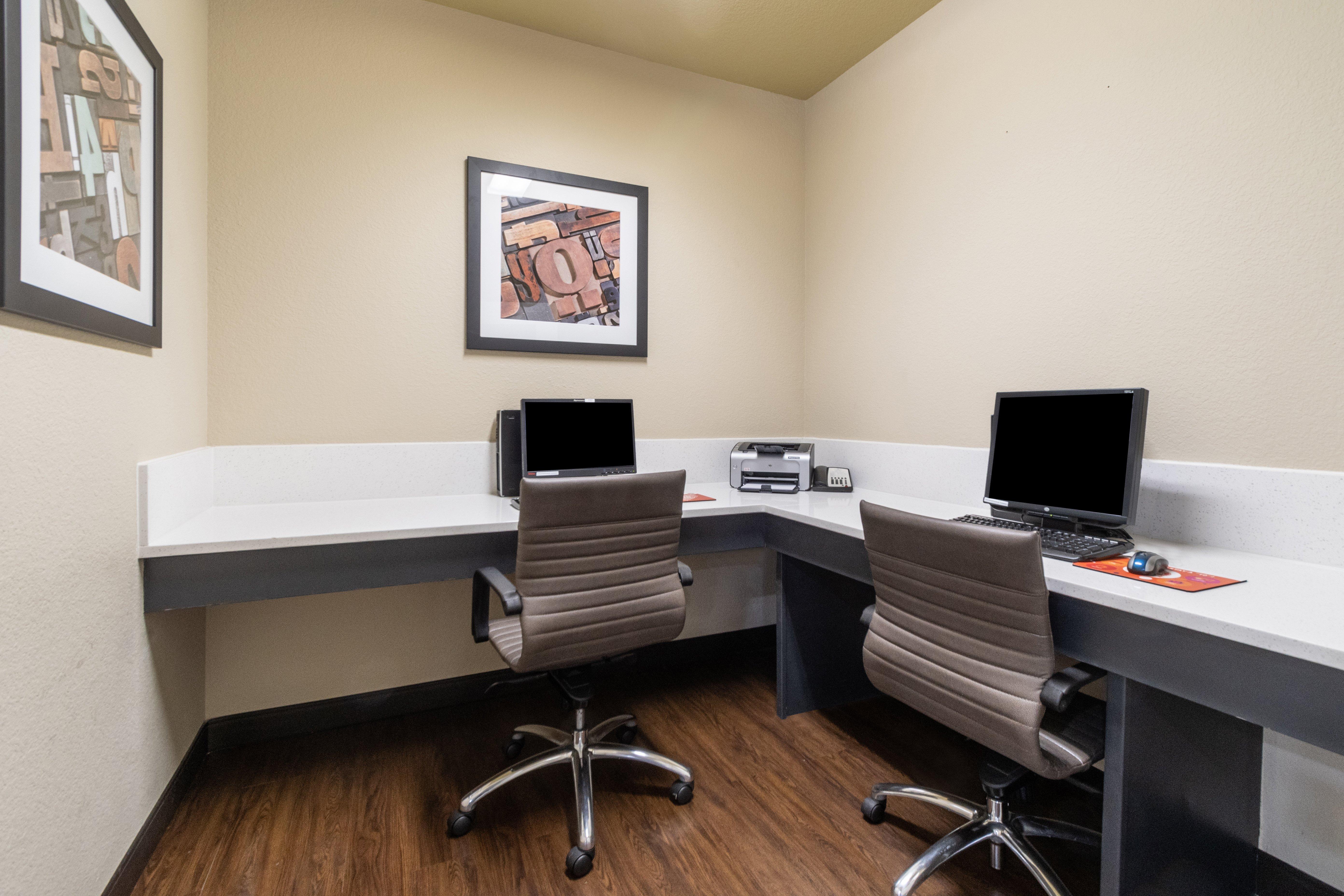 Candlewood Suites Portland Airport By Ihg Экстерьер фото