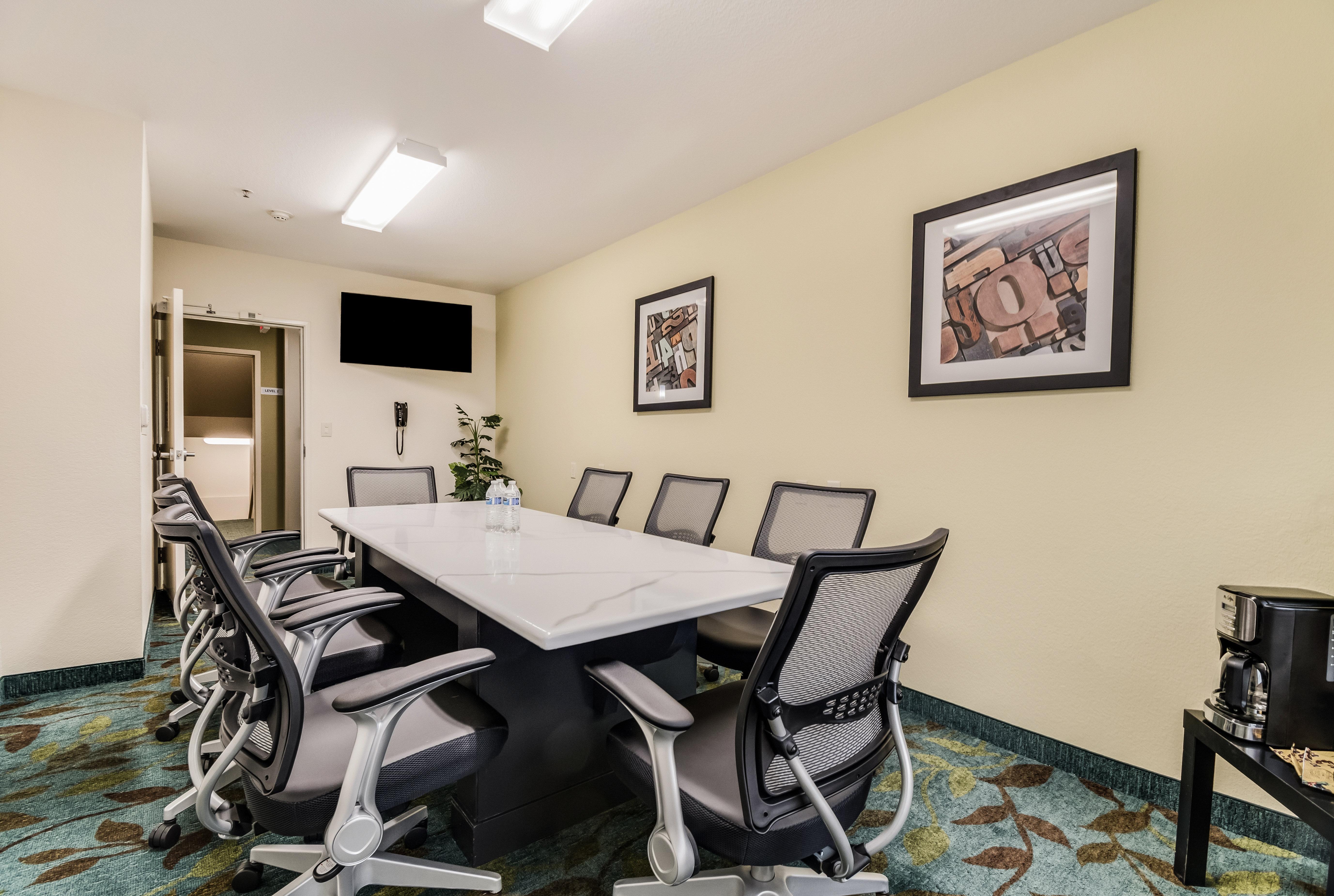 Candlewood Suites Portland Airport By Ihg Экстерьер фото
