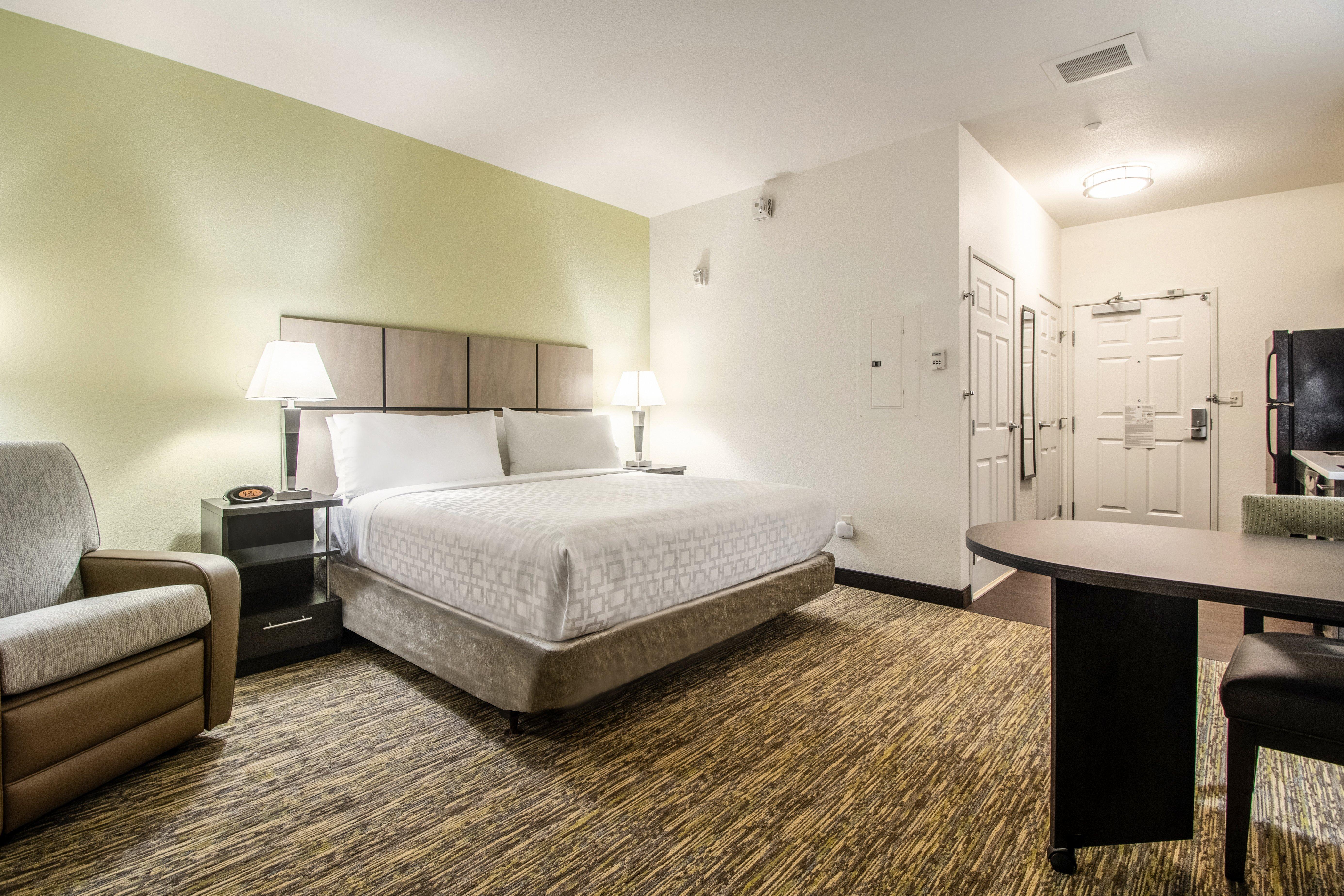Candlewood Suites Portland Airport By Ihg Экстерьер фото