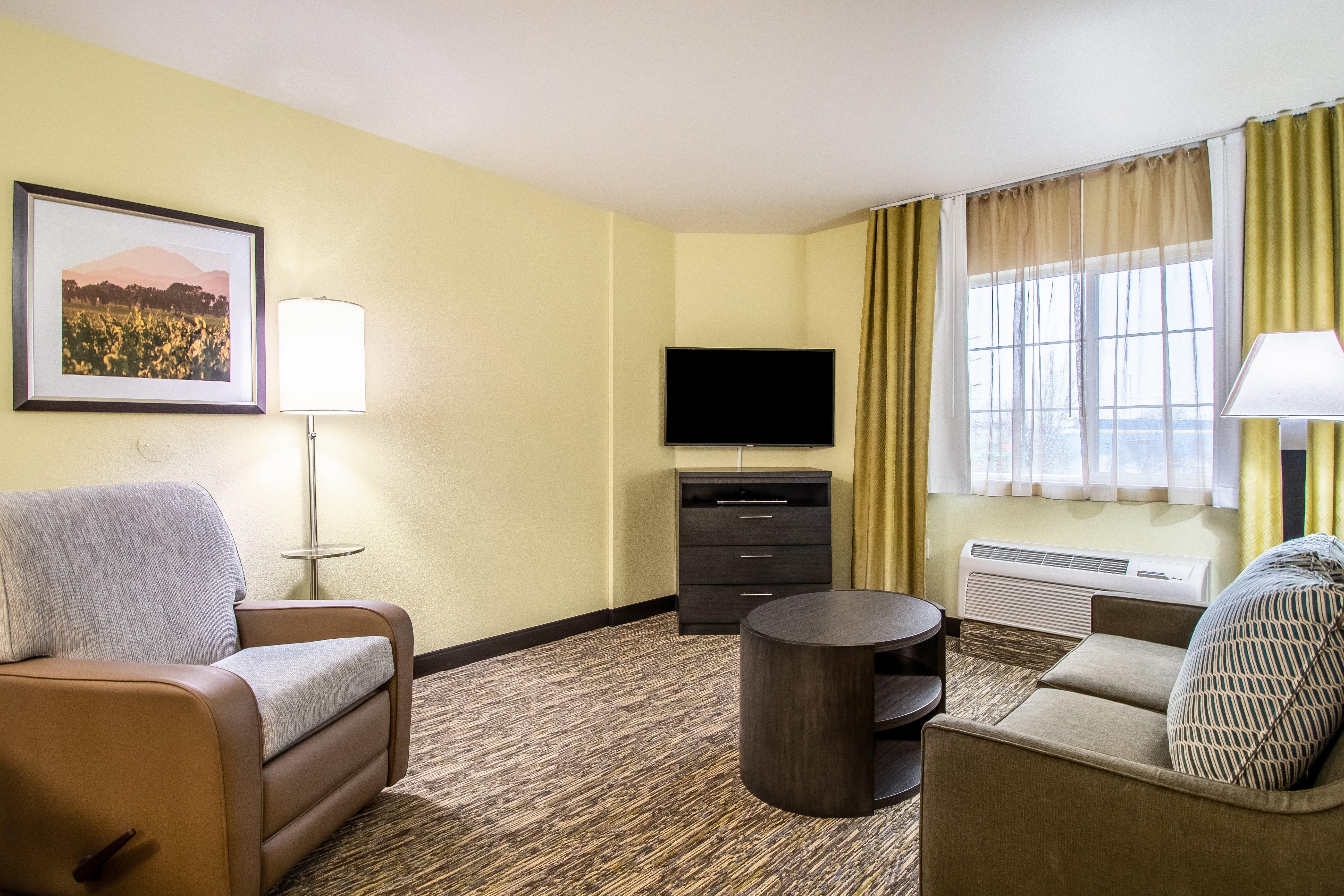 Candlewood Suites Portland Airport By Ihg Экстерьер фото